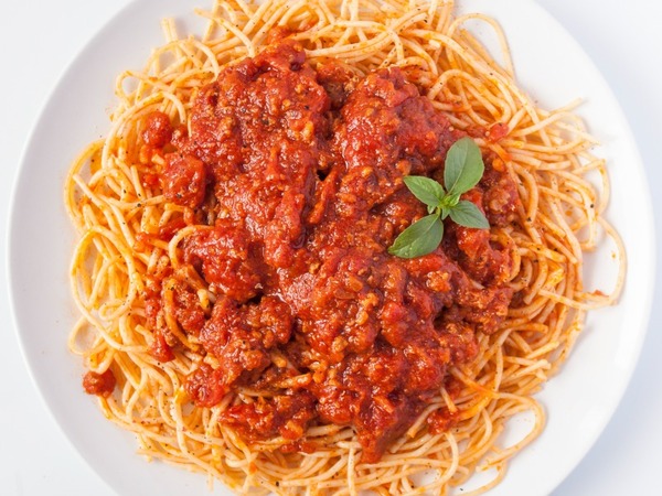 SPAGHETTI CON BOLOGNESA
