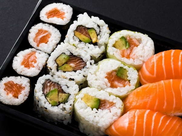 Sushi promoción combo l 