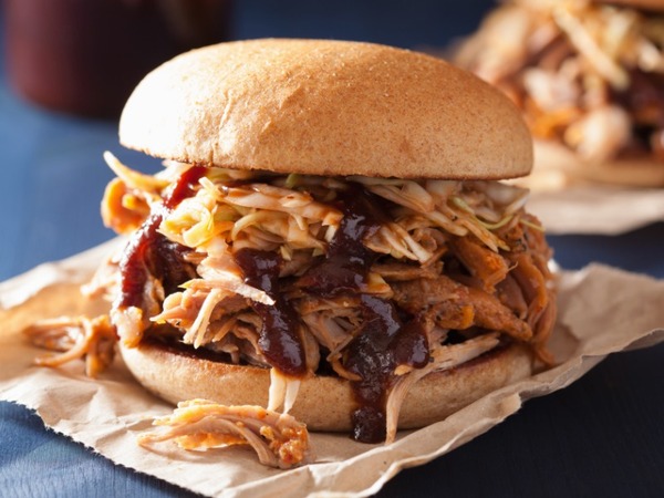 Hamburguesa de carne mechada 