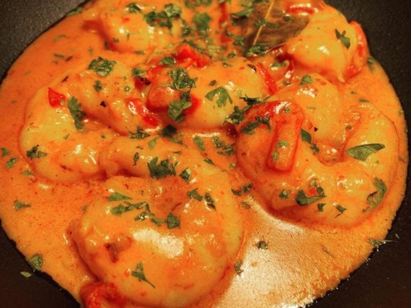 Camarão ao curry tailandês