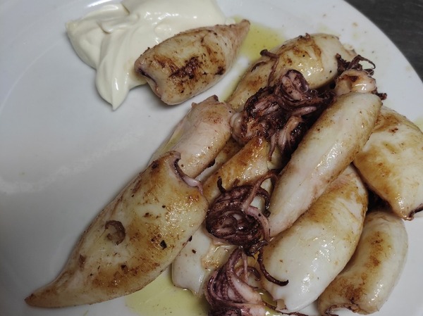 Grilled baby squid 