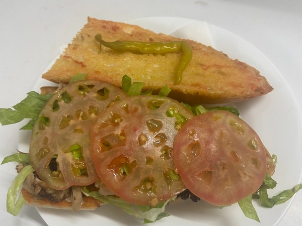 PECHUGA DE POLLO EMPANADO