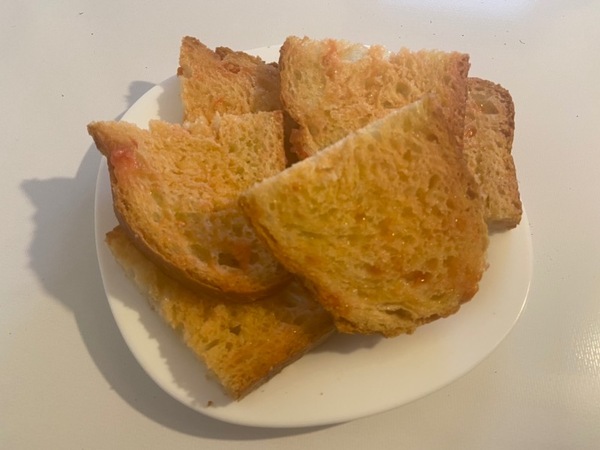 BREAD WITH TOMATOE