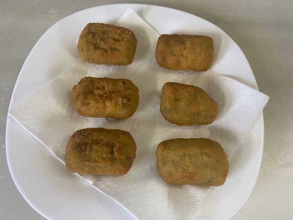 CROQUETTES, DESPINACS ET FROMAGE
