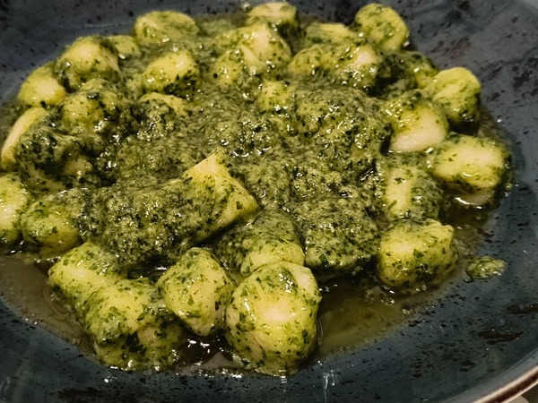 GNOCCHI MORBIDI DI PATATE AL PESTO GENOVESE