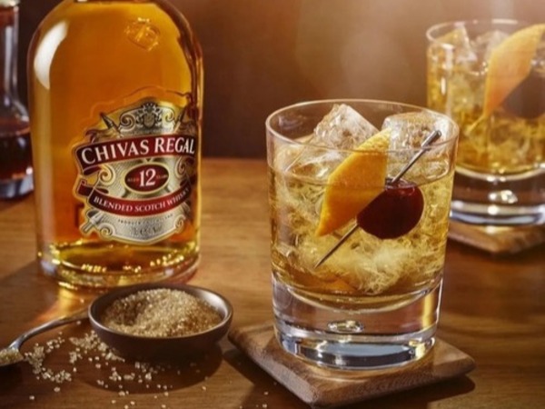 CHIVAS 12
