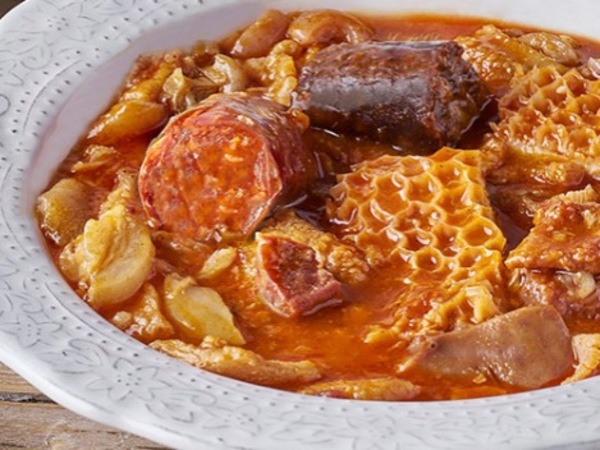 Callos en salsa melosa