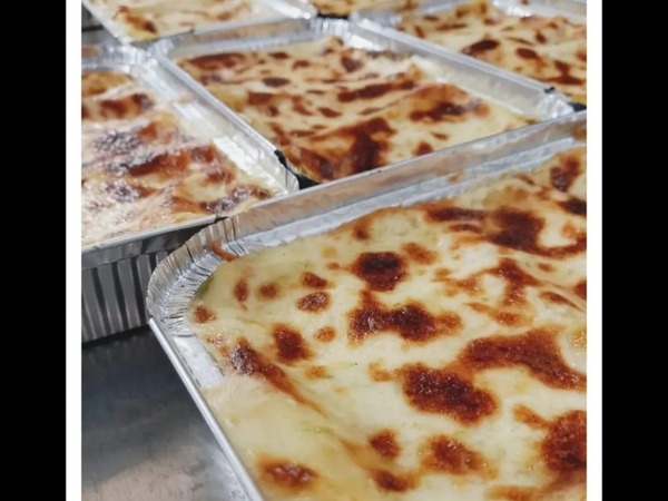 CANELONS D'ESPÀRRECS I GORGONZOLA 