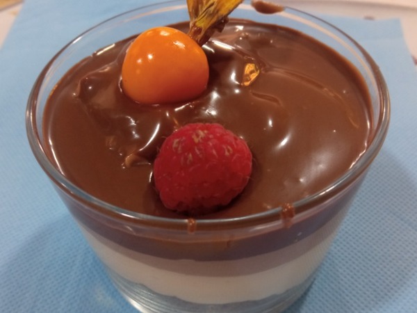 VASITO DE KINDER BUENO 