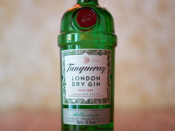 Gin With Lemon
