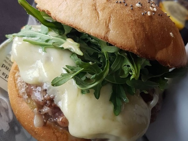 Raclette Burger