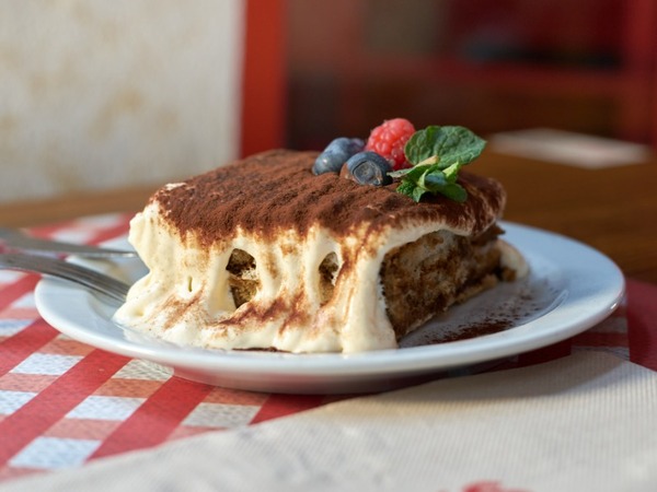 TIRAMISU (recipe by Nonna Filippa)