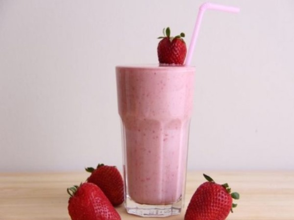 ZUMO DE FRESAS CON LECHE