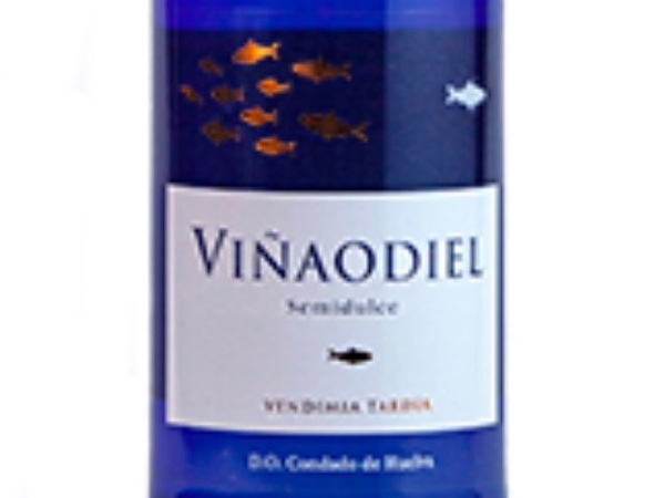 Vino blanco semidulce Viñaodiel