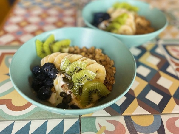 Granola bowl with fruit