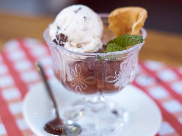 TWO FLAVOURS ICE CREAM