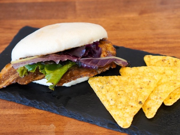 Pan Bao 