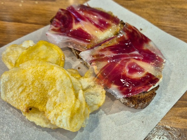 Paleta ibérica 100% bellota y rulo de cabra