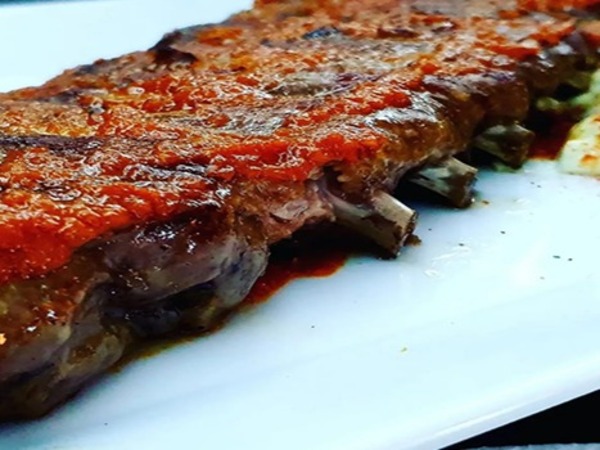 Costillar de cerdo a la brasa
