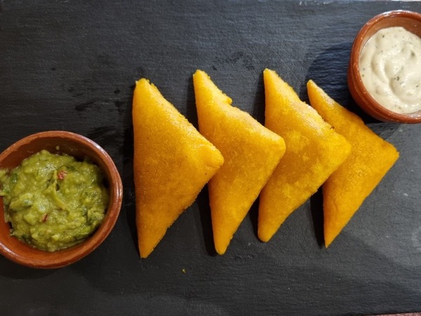 EMPANADAS COLOMBIANAS 