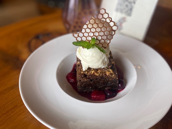 Brownie casero con Helado Artesanal