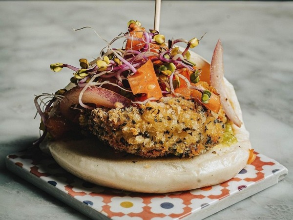Pan bao de langostino frito