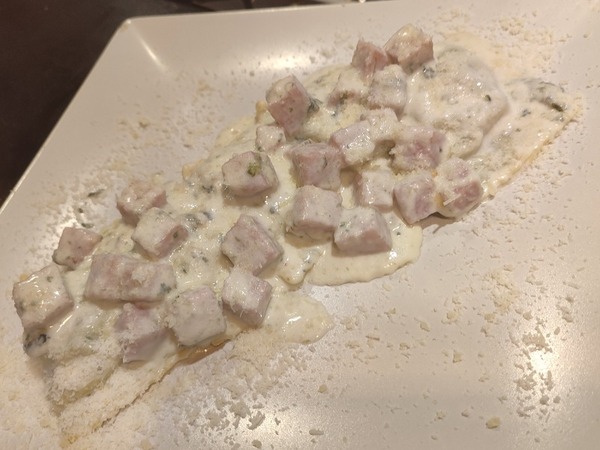 RAVIOLONE PANNA E PROSCIUTTO
