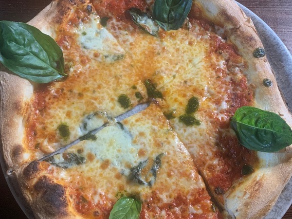 Pizza margherita