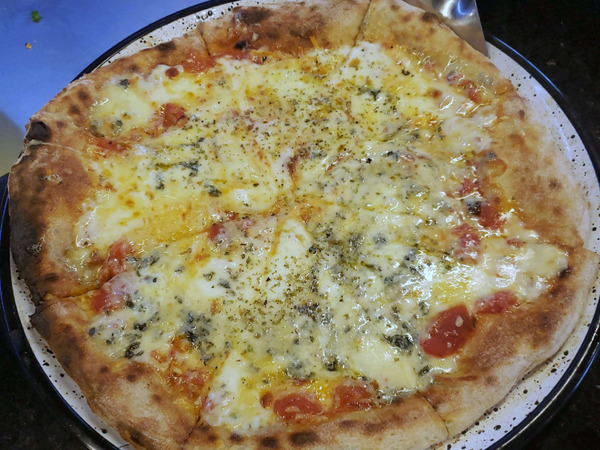 CUATRO QUESOS