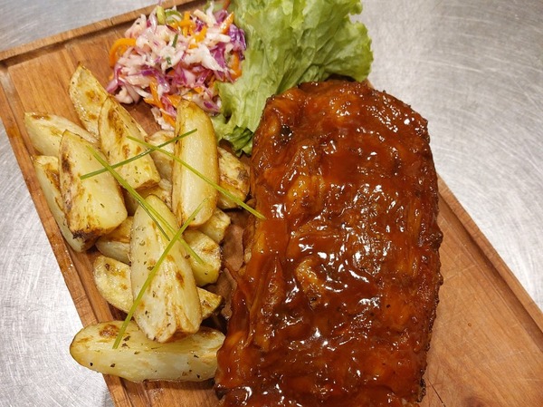 Baby Ribs en Salsa Barbecue