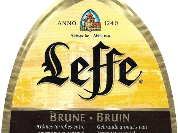 Botella Leffe Brune de 330 ml