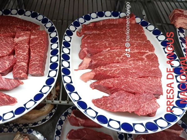 PRESA DE NOVILLA ANGUS NACIONAL
