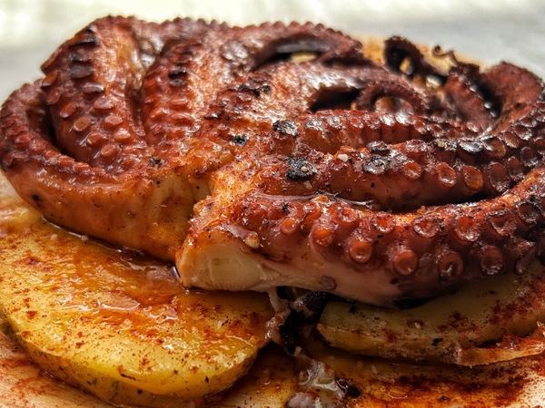 PULPO A LA GALLEGA A LA BRASA