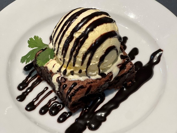 Brownie with vanilla ice cream