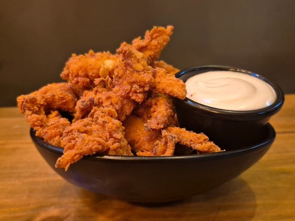 Chicken fingers with honey&mustard mayonnaise 