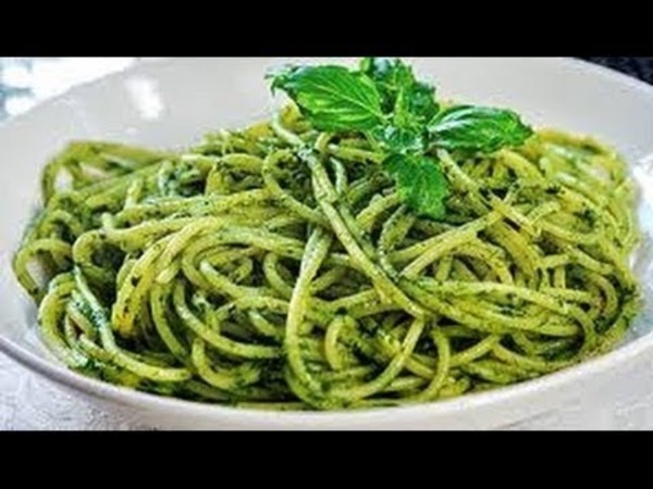 TALLARIN VERDE CON VERDURAS