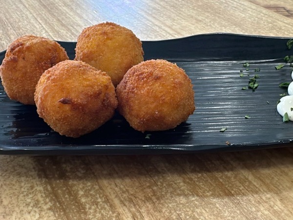 Croquetas de gambas al ajillo