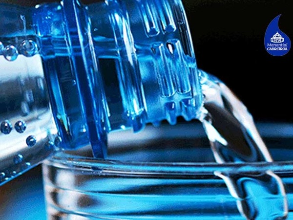 AGUA MINERAL