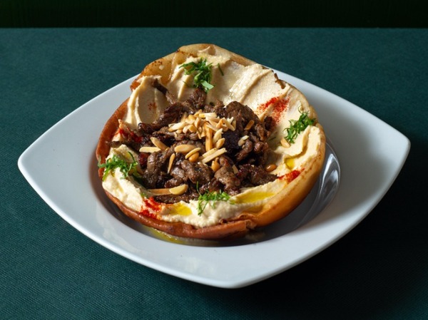 HUMMUS CON CARNE