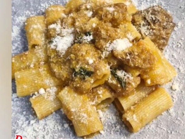 RIGATONI ALLA GENOVESE 