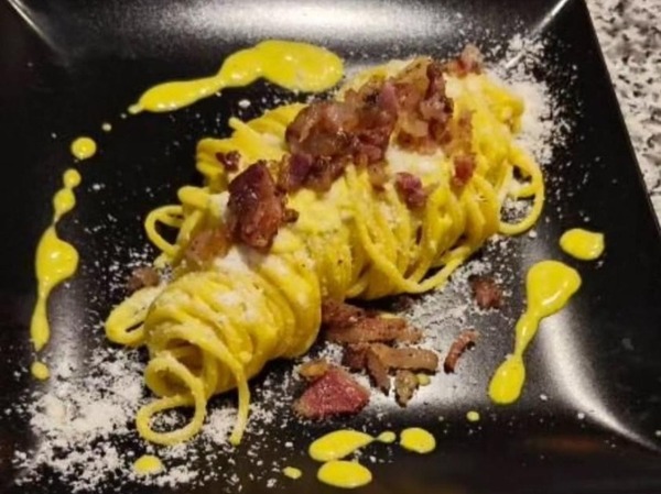 SPAGHETTI ALLA CARBONARA E TRUFA