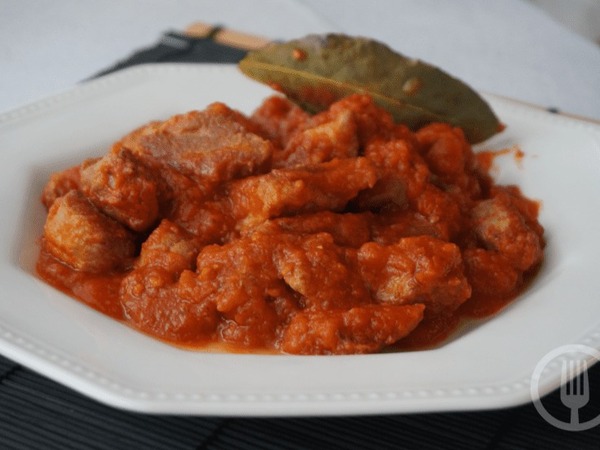 Carne en salsa tomate