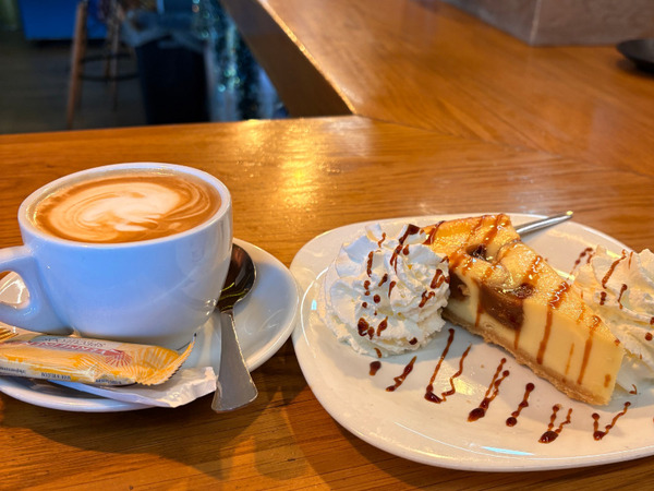 TARTA + CAFÉ 