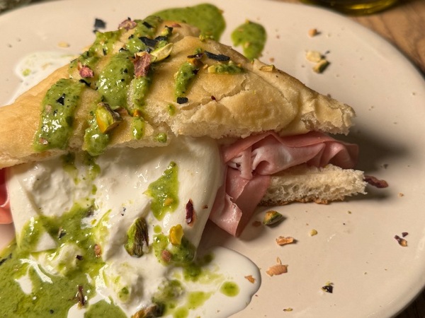 Focaccia Mortadella E Burrata
