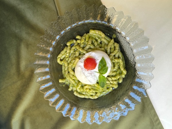 Trofie Pesto y Burratina