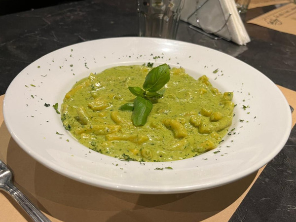 CONCHIGLIE AL PESTO GENOVESE