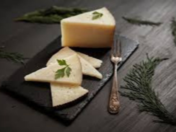 Pure Sheep Cheese