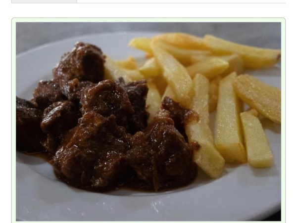 Carrillada con patatas fritas 