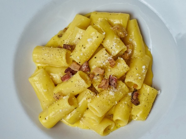 RIGATONI À LA CARBONARA