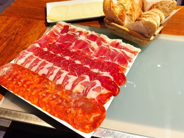 IBERIAN TABLE 
